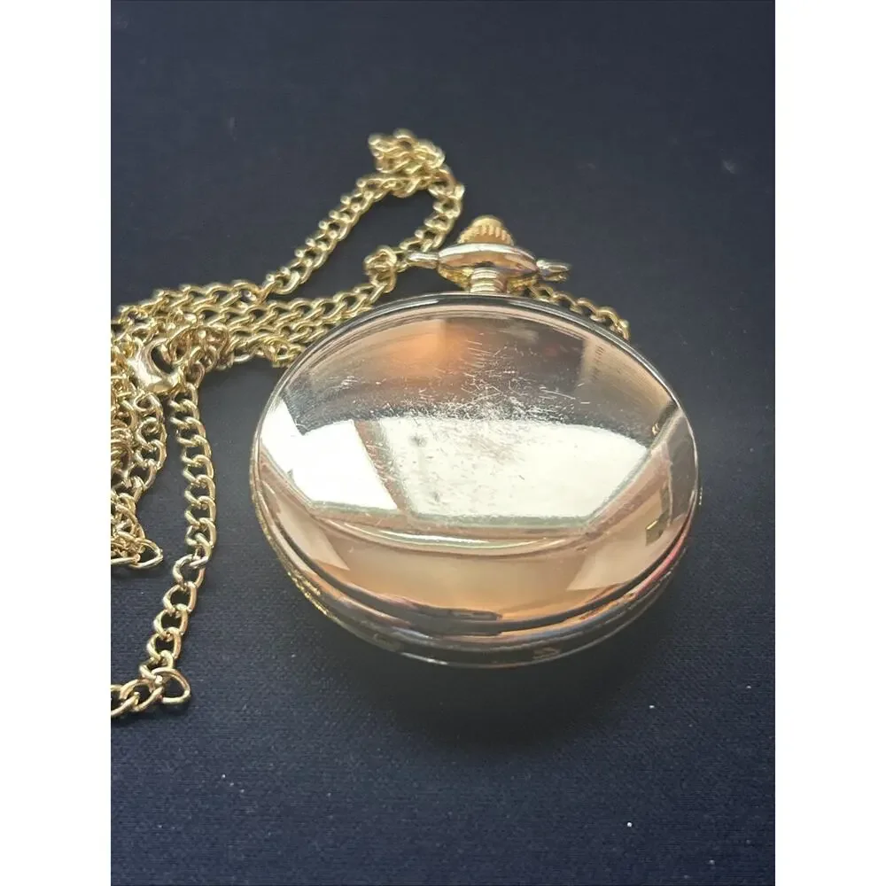 Unbranded gold tone